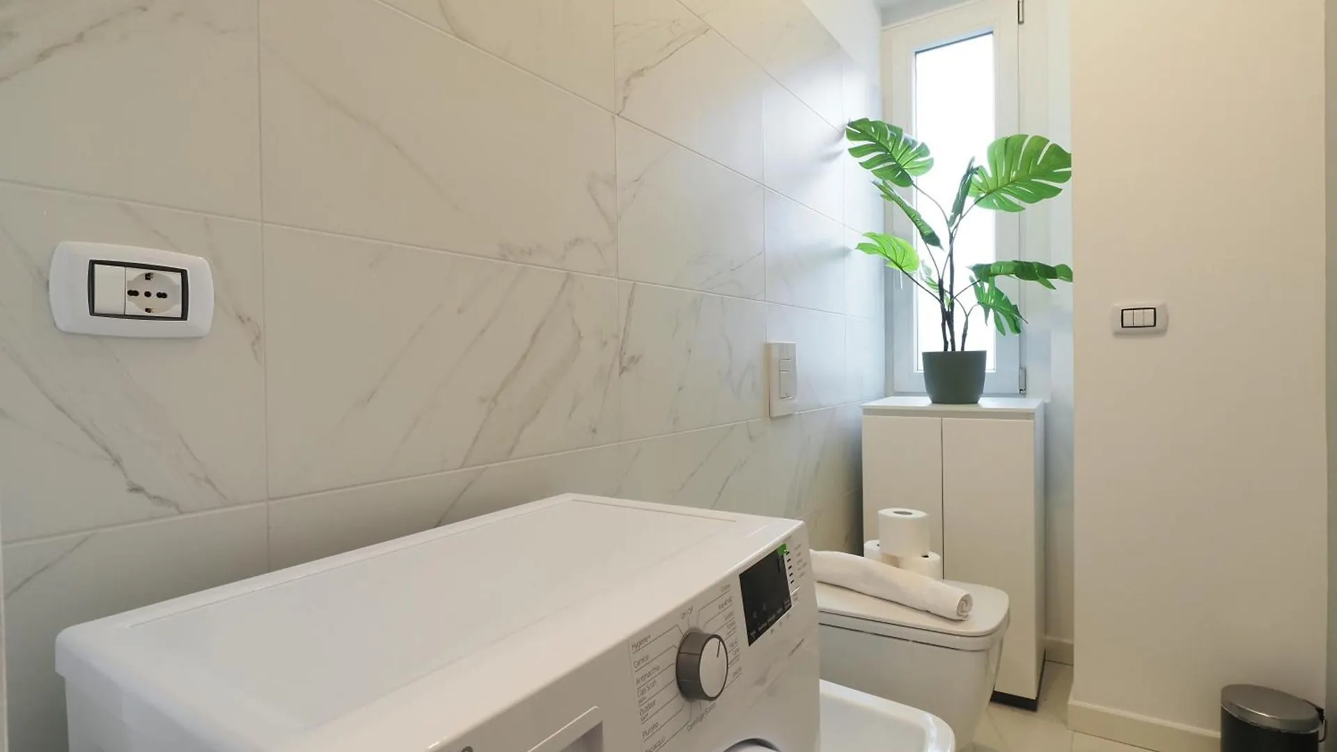Apartamento Primopiano - Albani Milán Italia